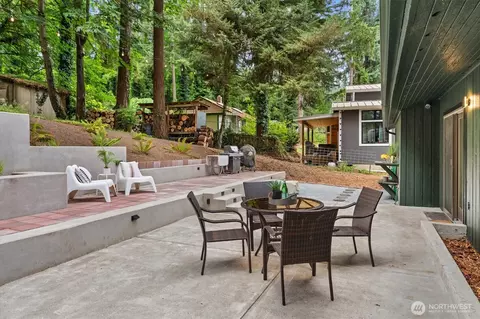 Exterior - 22914 2nd Ave SE, Bothell, WA 98021 photo 6 of 19