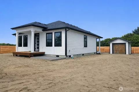 446 Salina Cruz Ave SW, Ocean Shores, WA 98569