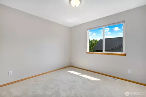 Bedroom - 308 170th Pl SE, Bothell, WA 98012 photo 9 of 11