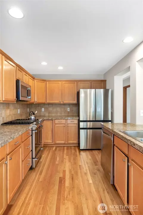 Kitchen - 308 170th Pl SE, Bothell, WA 98012 photo 2 of 2