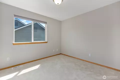 Bedroom - 308 170th Pl SE, Bothell, WA 98012 photo 7 of 11