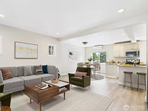 Living - 2906 16th St, Everett, WA 98201 photo 1 of 4