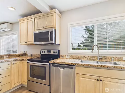 Kitchen - 2906 16th St, Everett, WA 98201 photo 6 of 6