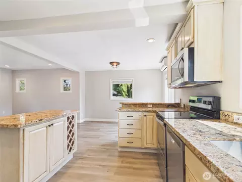 Kitchen - 2906 16th St, Everett, WA 98201 photo 4 of 6