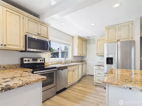 Kitchen - 2906 16th St, Everett, WA 98201 photo 3 of 6