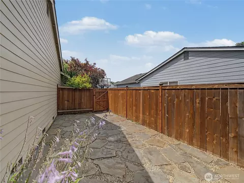 Exterior - 14715 151st Ave E, Orting, WA 98360 photo 8 of 8