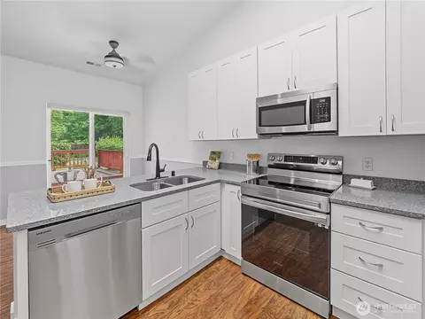 Kitchen - 14715 151st Ave E, Orting, WA 98360 photo 1 of 2