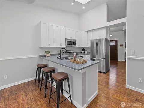 Kitchen - 14715 151st Ave E, Orting, WA 98360 photo 2 of 2