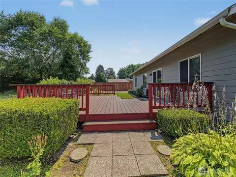 Exterior - 14715 151st Ave E, Orting, WA 98360 photo 4 of 8