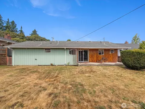 Exterior - 4507 Rucker Ave, Everett, WA 98203 photo 4 of 11