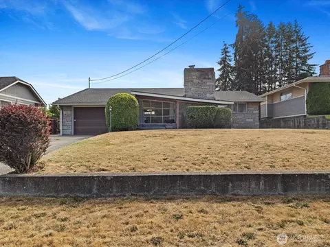Exterior - 4507 Rucker Ave, Everett, WA 98203 photo 11 of 11