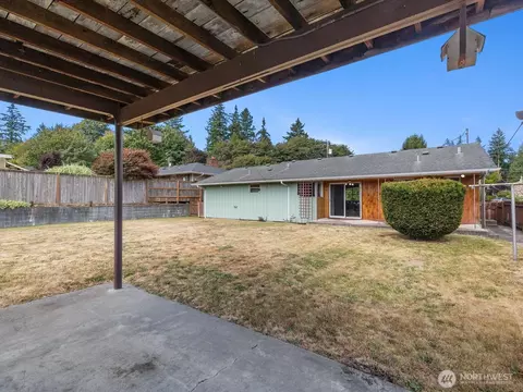 Exterior - 4507 Rucker Ave, Everett, WA 98203 photo 6 of 11