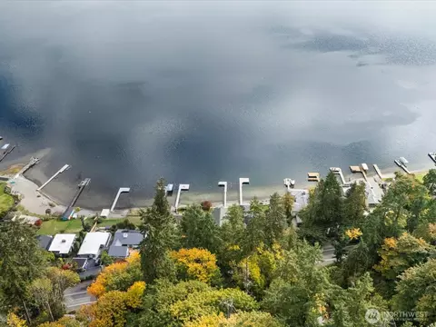 445 W Lake Sammamish Pkwy SE, Bellevue, WA 98008