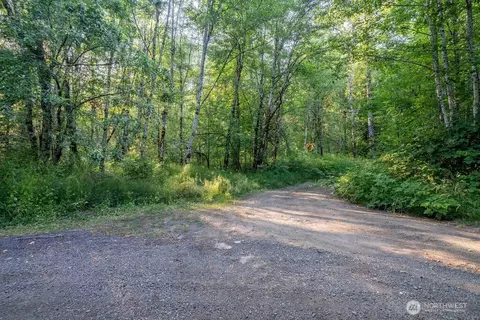 1952 E Agate Rd, Shelton, WA 98584