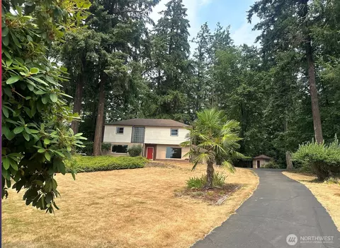 2902 Huntington Pl, Longview, WA 98632