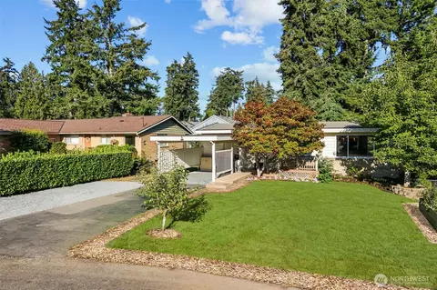 21903 82nd Pl W, Edmonds, WA 98026