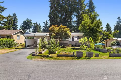 21903 82nd Pl W, Edmonds, WA 98026