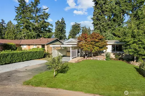 21903 82nd Pl W, Edmonds, WA 98026