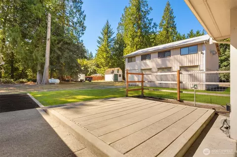 Exterior - 25120 SE 384th St, Enumclaw, WA 98022 photo 5 of 11