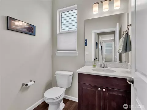 Bath - 315 182nd St SE, Bothell, WA 98012 photo 1 of 4