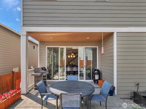 Exterior - 315 182nd St SE, Bothell, WA 98012 photo 7 of 8