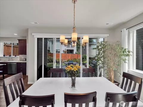 Dining - 315 182nd St SE, Bothell, WA 98012 photo 3 of 3
