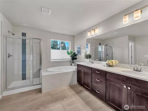 Bath - 315 182nd St SE, Bothell, WA 98012 photo 5 of 7