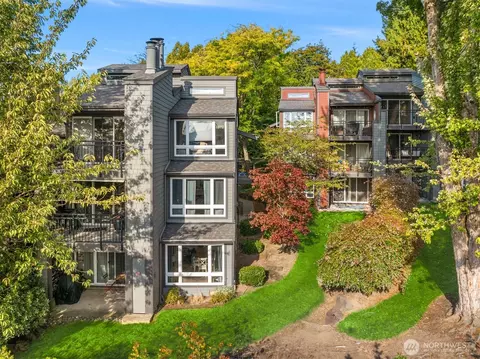 12014 98th Ave NE #101, Kirkland, WA 98034