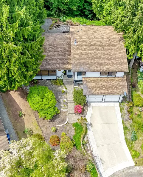 14333 93rd Ave NE, Kirkland, WA 98034