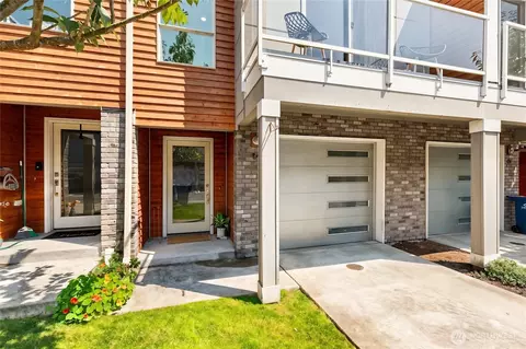 7628 222nd St SW #C4, Edmonds, WA 98026
