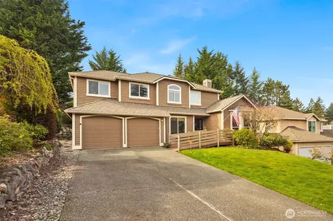 836 SW 345th St, Federal Way, WA 98023