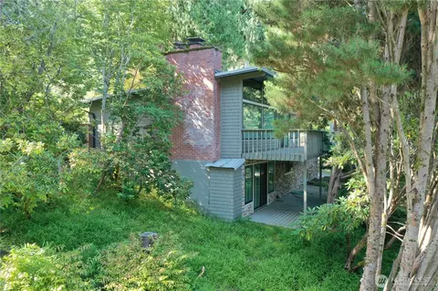 Exterior - 95 Marine Dr, Blakely Island, WA 98222 photo 2 of 7