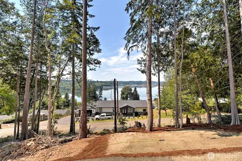 210 E Bridger Ln, Shelton, WA 98584