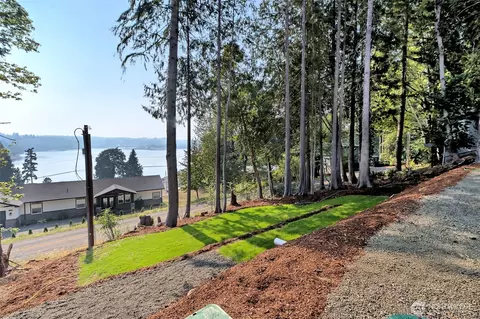 210 E Bridger Ln, Shelton, WA 98584