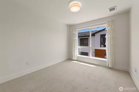 Bedroom - 18308 96th Ave NE #A, Bothell, WA 98011 photo 6 of 6