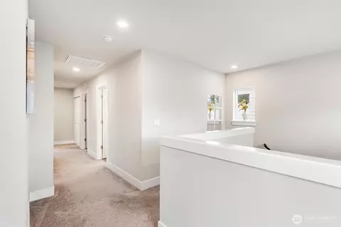 Entry Way - 17809 2nd Ave W, Bothell, WA 98012 photo 4 of 5