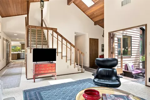 Living - 106 Fairway Pl, Sequim, WA 98382 photo 3 of 6