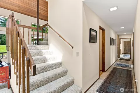 Entry Way - 106 Fairway Pl, Sequim, WA 98382 photo 4 of 4