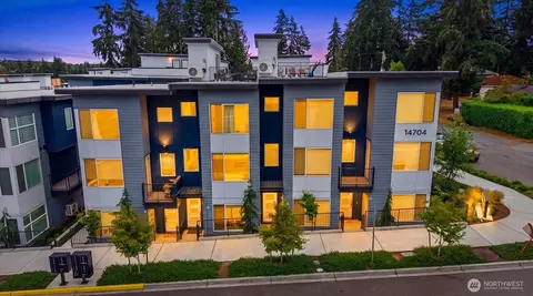 14704 Meridian Ave N #B, Shoreline, WA 98133