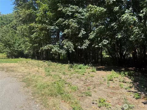 2009 Ennis Creek Rd, Port Angeles, WA 98362