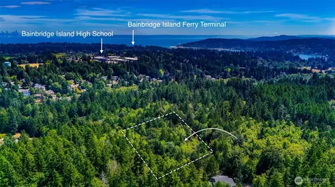 8679 NE Fox Den Ln, Bainbridge Island, WA 98110