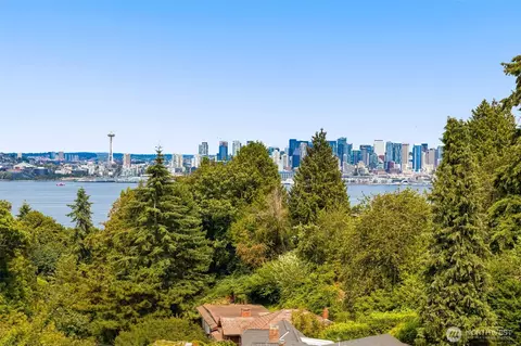 1914 D Ferry Ave SW, Seattle, WA 98116