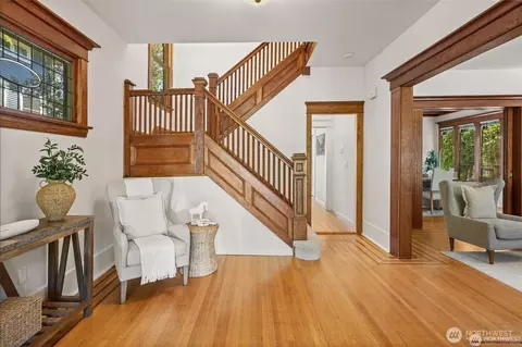 Entry Way - 938 18th Ave E, Seattle, WA 98112 photo 2 of 2