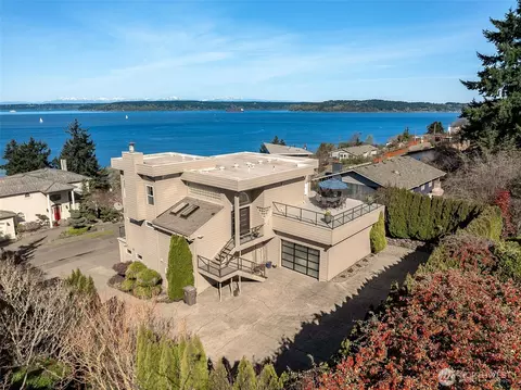 5711 Upland Ter NE, Tacoma, WA 98422