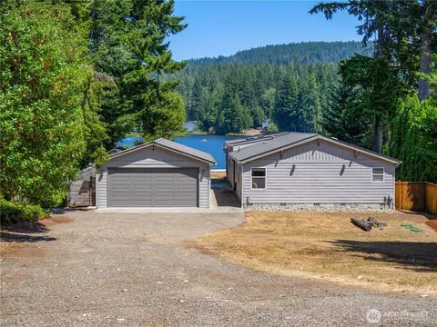 314 NW Rhododendron Dr, Bremerton, WA 98312