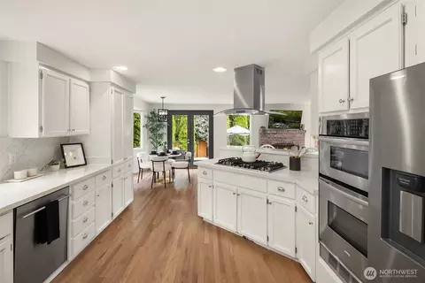 Kitchen - 12138 NE 166th Pl, Bothell, WA 98011 photo 2 of 5