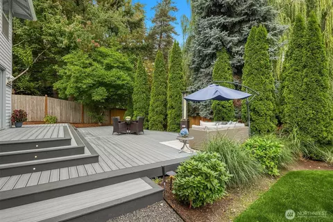 Exterior - 12138 NE 166th Pl, Bothell, WA 98011 photo 6 of 10