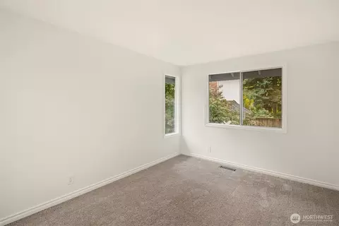 Bedroom - 12138 NE 166th Pl, Bothell, WA 98011 photo 3 of 4