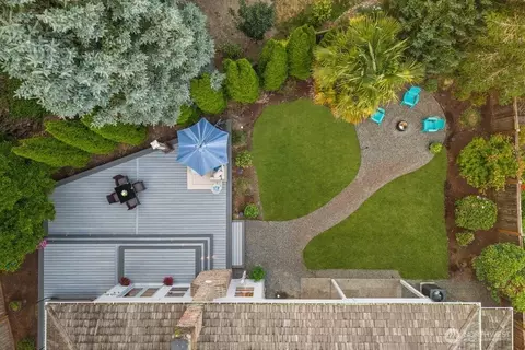 Exterior - 12138 NE 166th Pl, Bothell, WA 98011 photo 11 of 12