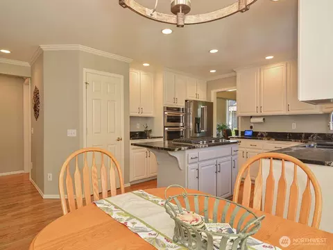 Kitchen - 1919 243rd Pl SE, Bothell, WA 98021 photo 1 of 4